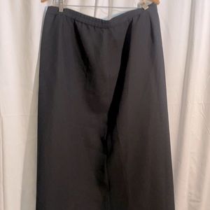 Super Plus Basic Black Skirt